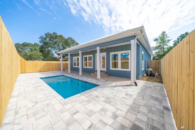 21604 Dolphin Avenue, Panama City Beach, FL 32413