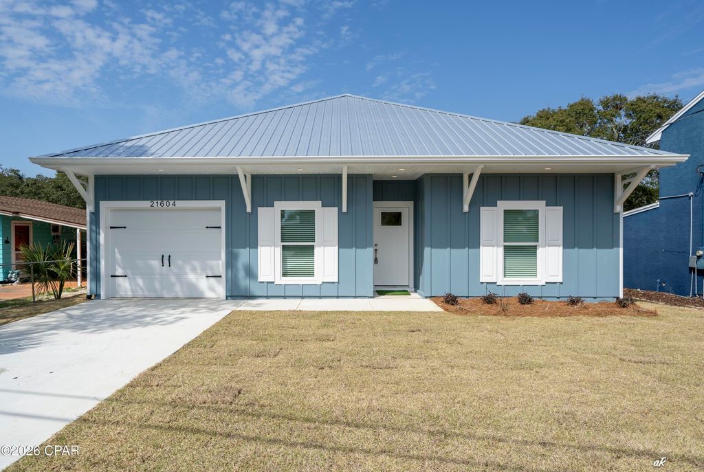 21604 Dolphin Avenue, Panama City Beach, FL 32413