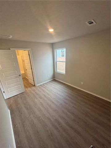 6610 NW Kathleen Street, Bentonville, AR 72713