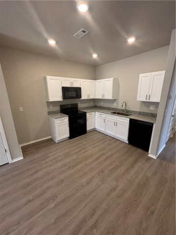 6610 NW Kathleen Street, Bentonville, AR 72713