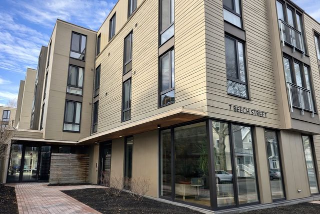 7 Beech St 301, Cambridge, MA 02140