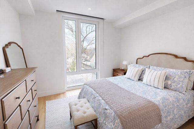 7 Beech St 301, Cambridge, MA 02140