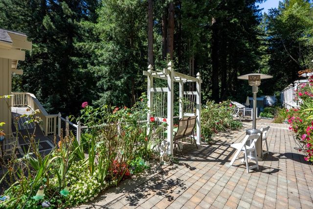 16855 Redwood Lodge Road, Los Gatos, CA 95033