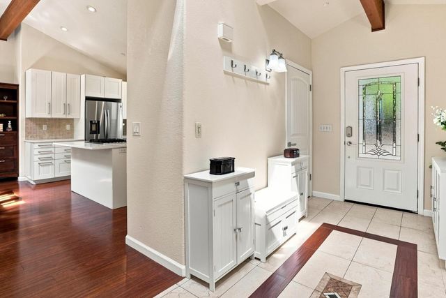 16855 Redwood Lodge Road, Los Gatos, CA 95033