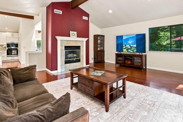 16855 Redwood Lodge Road, Los Gatos, CA 95033