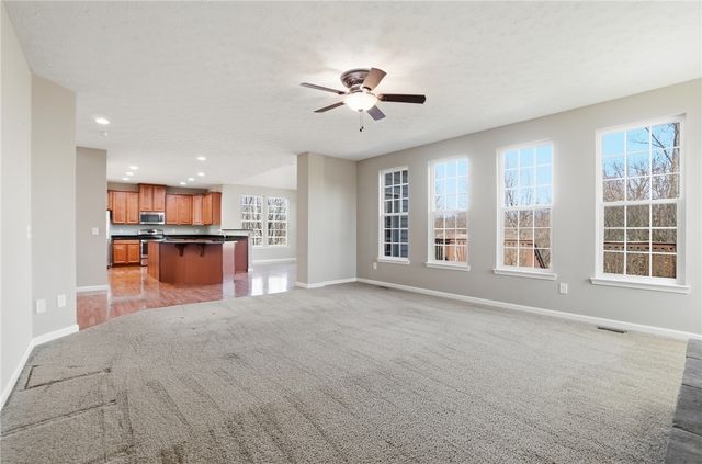 2591 Blueflag Street, Tipp City, OH 45371