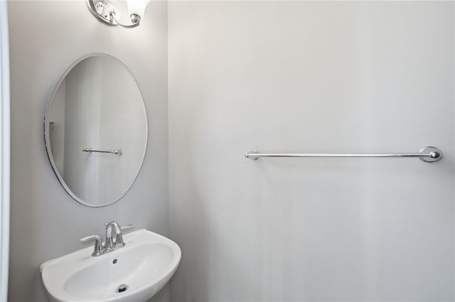 2591 Blueflag Street, Tipp City, OH 45371