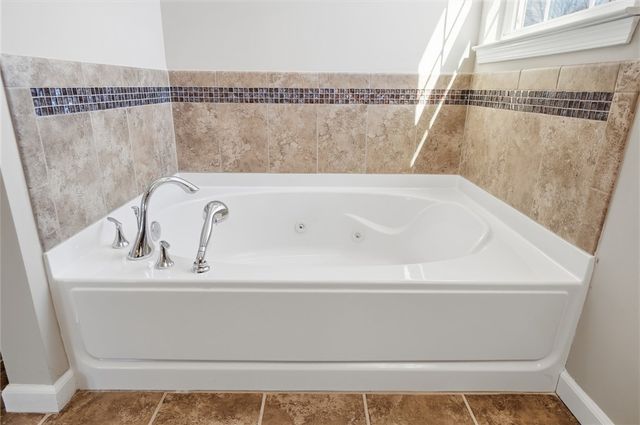 2591 Blueflag Street, Tipp City, OH 45371