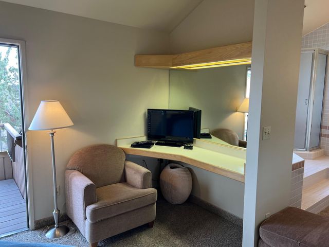 2400 Snowgoose Drive RV12-C, Redmond, OR 97756