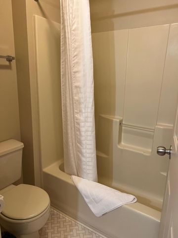 2400 Snowgoose Drive RV12-C, Redmond, OR 97756