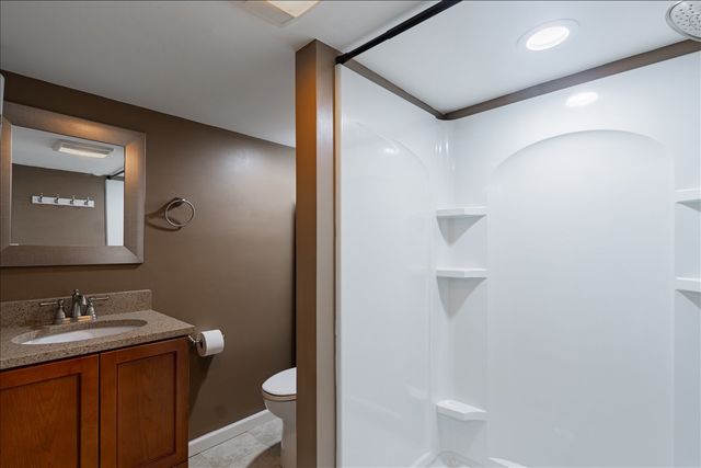 8 Felton Place, Bloomington, IL 61701