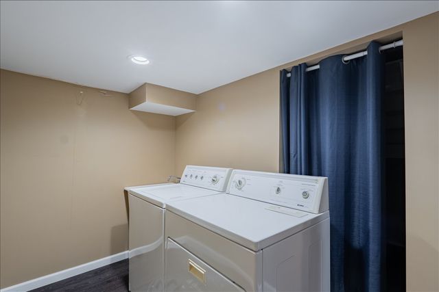 8 Felton Place, Bloomington, IL 61701