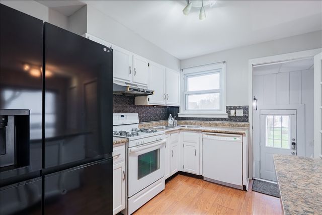 8 Felton Place, Bloomington, IL 61701