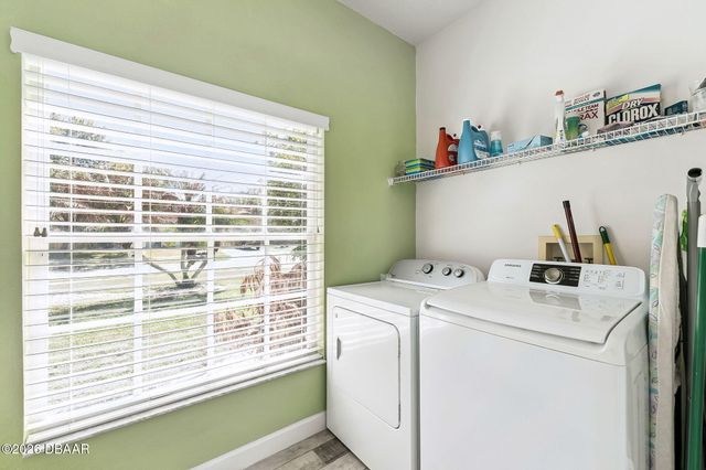 1483 Surrey Park Drive, Port Orange, FL 32128