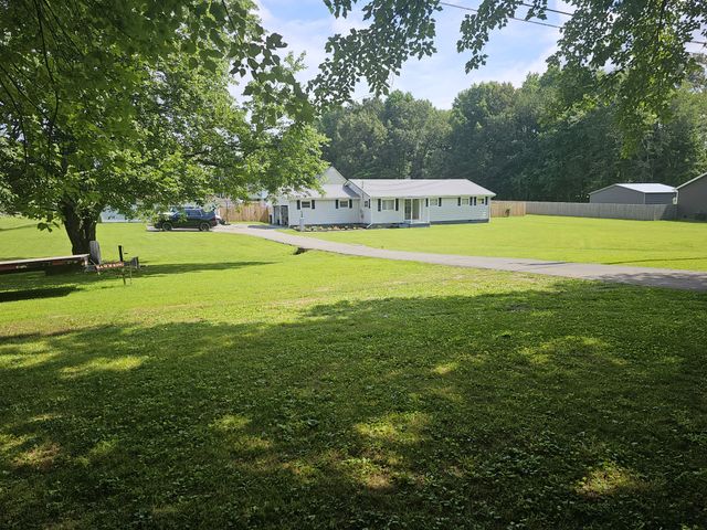 715 Marbury Rd, Tullahoma, TN 37388