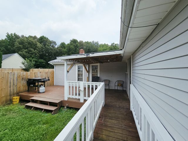 715 Marbury Rd, Tullahoma, TN 37388