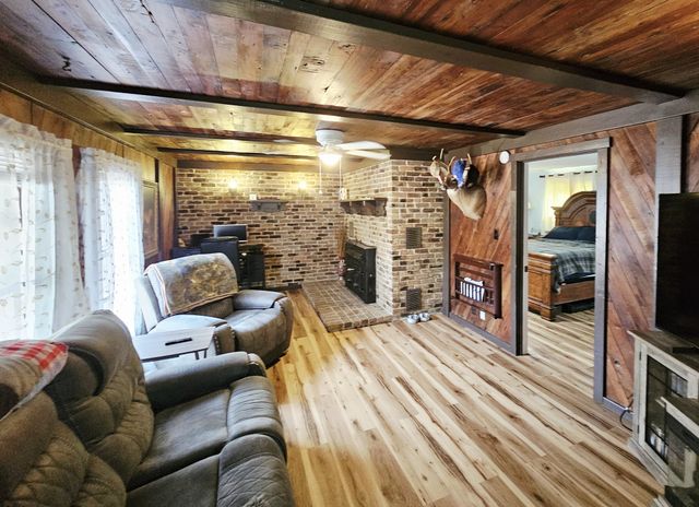 715 Marbury Rd, Tullahoma, TN 37388