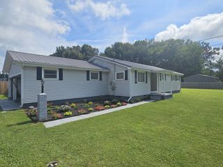 715 Marbury Rd, Tullahoma, TN 37388