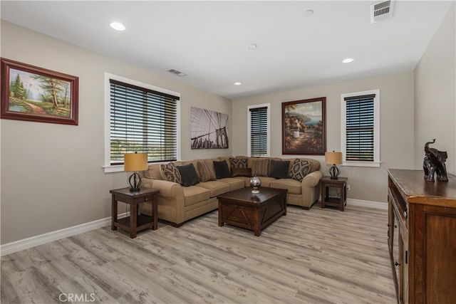 18044 Olivenhain, Riverside, CA 92508