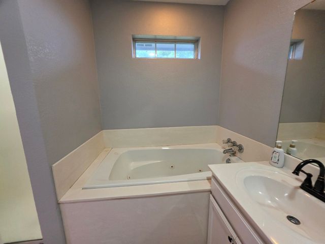 1285 Fm 2719, Itasca, TX 76055
