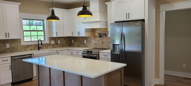 2115 SIMS ROAD, Shelbyville, TN 37160