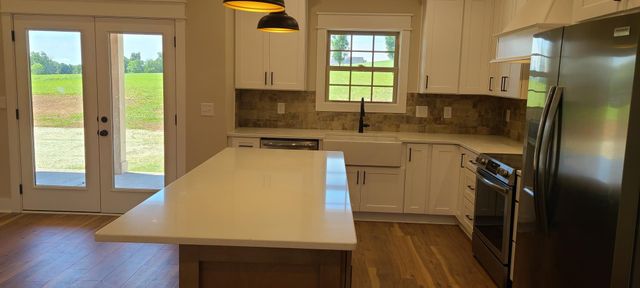 2115 SIMS ROAD, Shelbyville, TN 37160