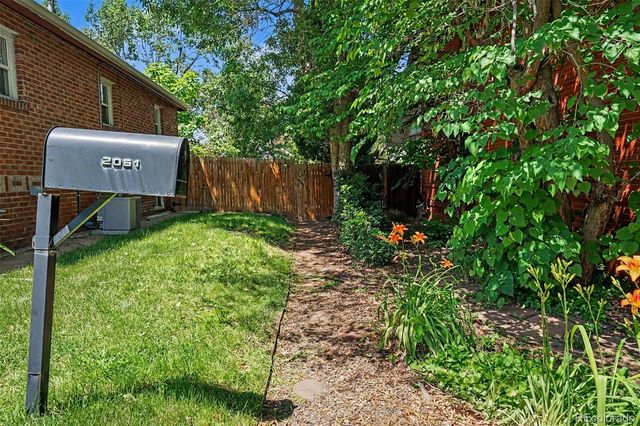 2061 S Pearl Street, Denver, CO 80210