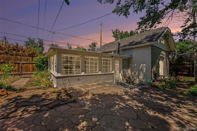 2061 S Pearl Street, Denver, CO 80210
