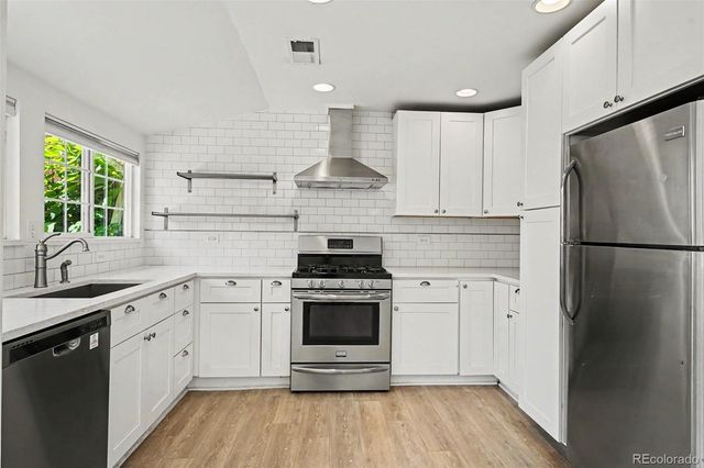 2061 S Pearl Street, Denver, CO 80210