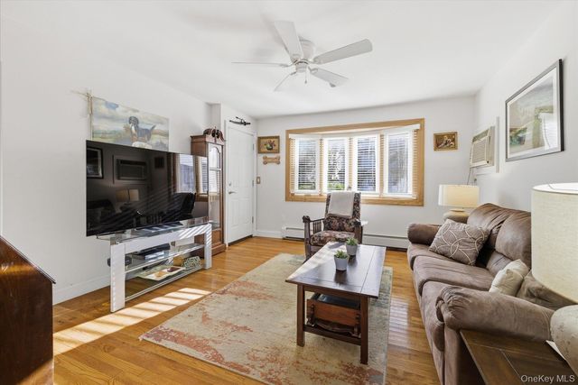 2545 Sycamore Avenue, Wantagh, NY 11793