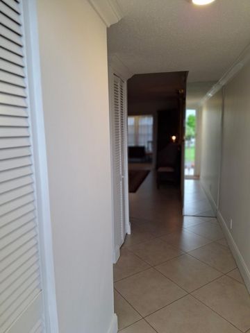 3940 NW 42ND Avenue 320, Lauderdale Lakes, FL 33319
