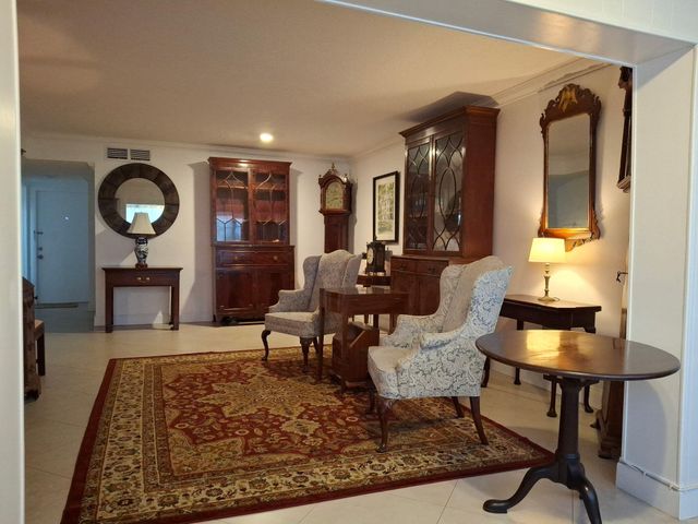 3940 NW 42ND Avenue 320, Lauderdale Lakes, FL 33319