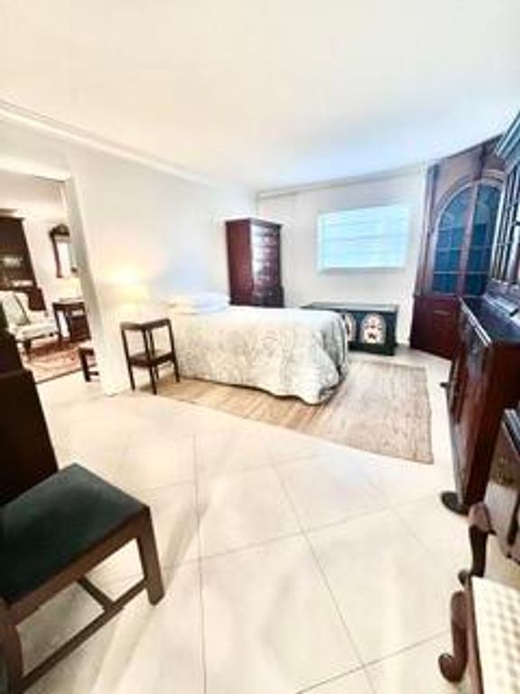 3940 NW 42ND Avenue 320, Lauderdale Lakes, FL 33319