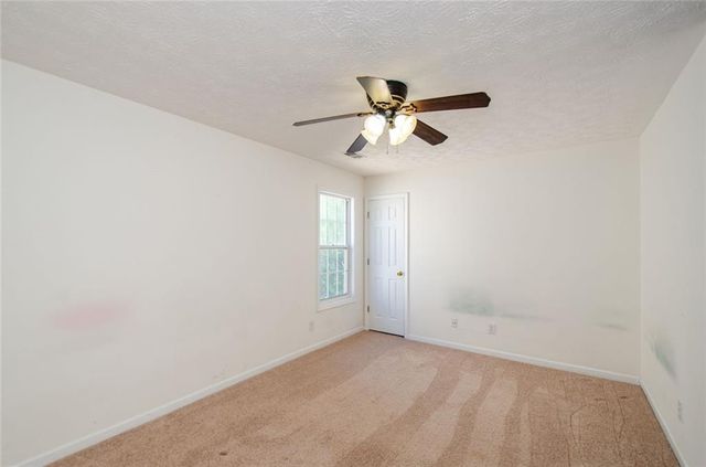 185 Weatherstone Drive, Woodstock, GA 30188