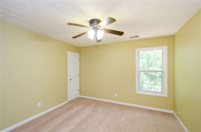 185 Weatherstone Drive, Woodstock, GA 30188