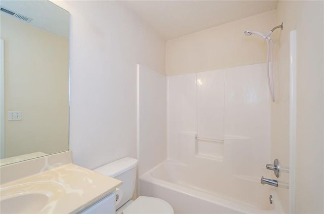 185 Weatherstone Drive, Woodstock, GA 30188