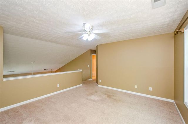 185 Weatherstone Drive, Woodstock, GA 30188