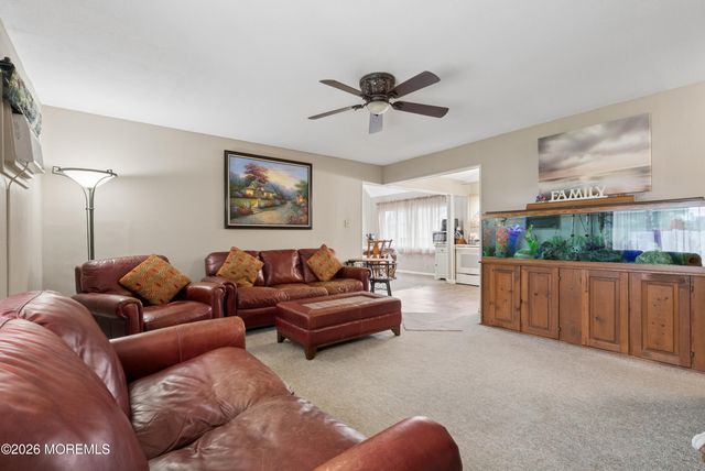 29 Pine Tree Road, Old Bridge, NJ 08857