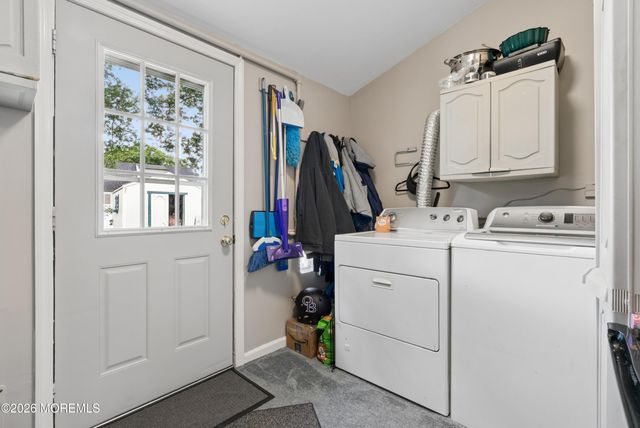 29 Pine Tree Road, Old Bridge, NJ 08857