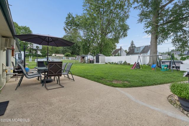 29 Pine Tree Road, Old Bridge, NJ 08857