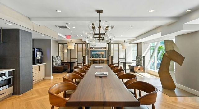 1440 Beacon 209, Brookline, MA 02446