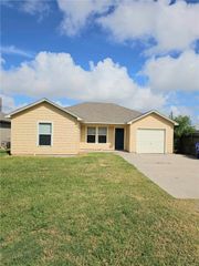 1130 Jonnell St, Corpus Christi, TX 78418