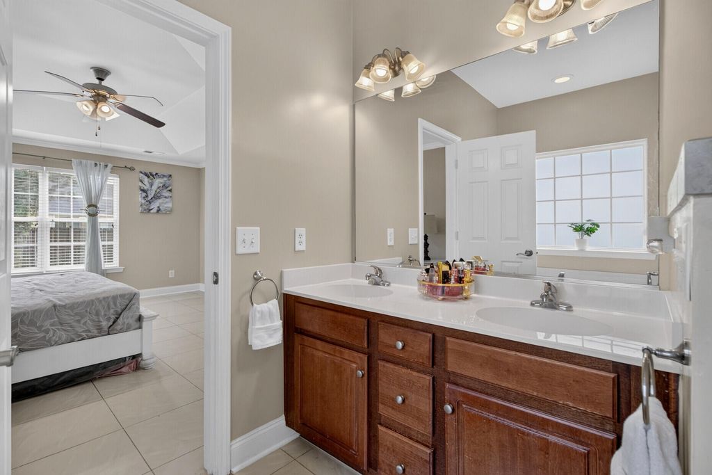 Image 21 of property listing at 109 Netherfield Drive, Summerville, SC 29486