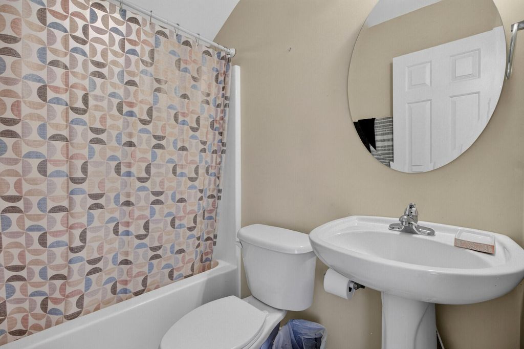 Image 28 of property listing at 109 Netherfield Drive, Summerville, SC 29486