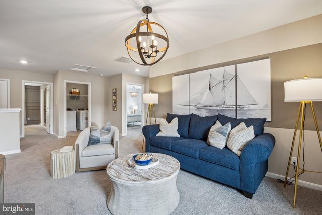 114 FAIRFIELD DR, Staunton, VA 24401