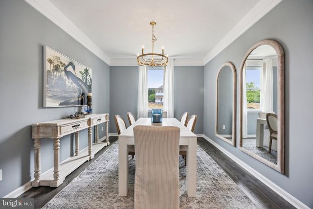 114 FAIRFIELD DR, Staunton, VA 24401