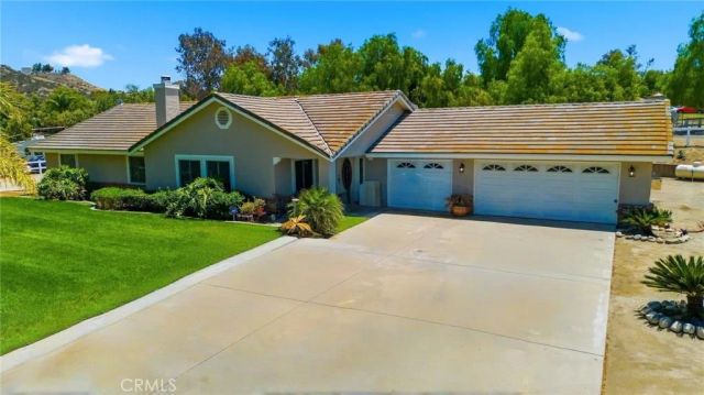 23030 Miners Rd, Perris, CA 92570