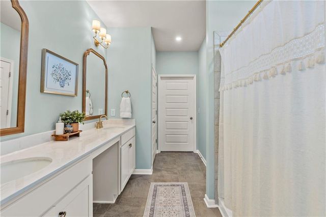 29 Sleepy Oaks NE Trail, Rome, GA 30165