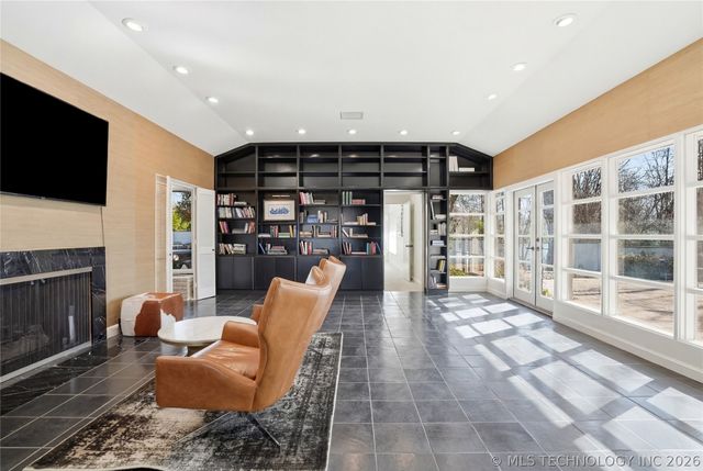 4123 S Victor Court, Tulsa, OK 74105