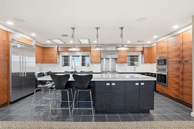 4123 S Victor Court, Tulsa, OK 74105